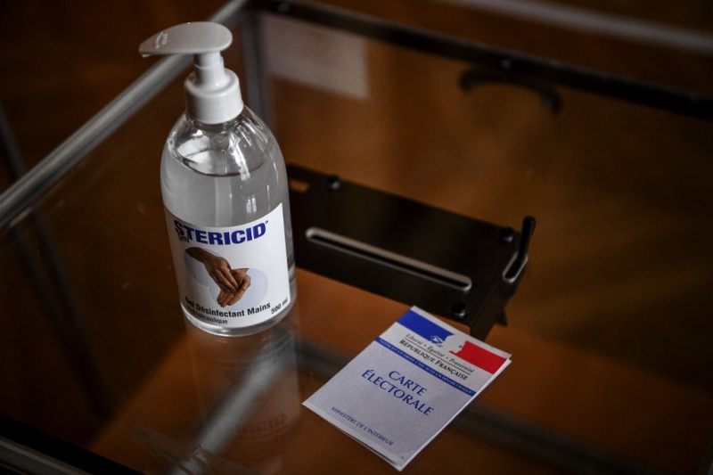 etajqfqwsaa9ml5.jpg
